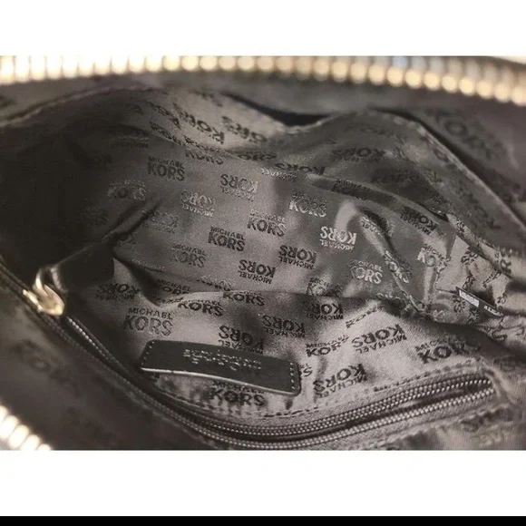 Authentic Mk bag - Picture 2 of 4